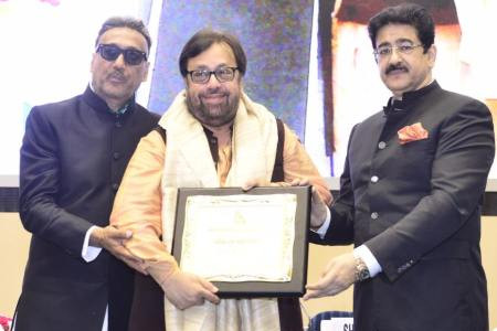 Pankaj Parashar Honored With Hindi Cinema Samman