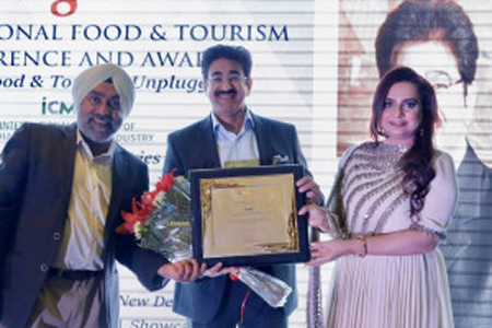 Sandeep Marwah Honored For Promotion of Tourism