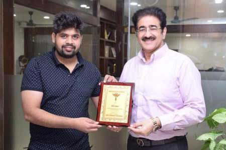 Sandeep Marwah Honored For Boxing Promotion