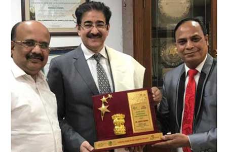 Sandeep Marwah Awarded With Global Unity Ambassador