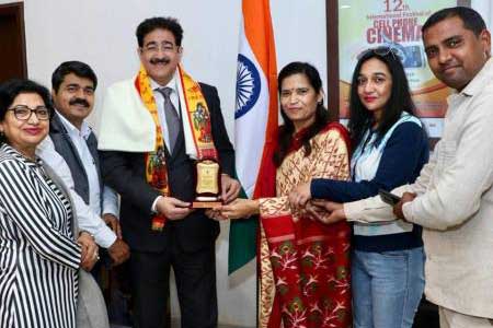 Sandeep Marwah Honored by Sharad Foundation