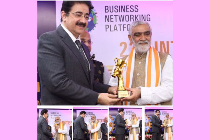 Sandeep Marwah Honored As Founder of Noida Film City by WASME