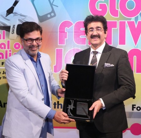 Sandeep Marwah Honored For Contribution to Journalism