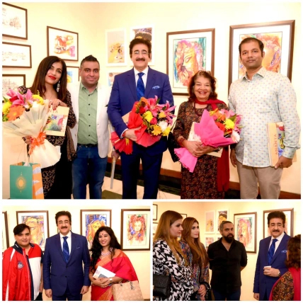 Sandeep Marwah Inaugurated Painting Exhibition at Habitat Centre