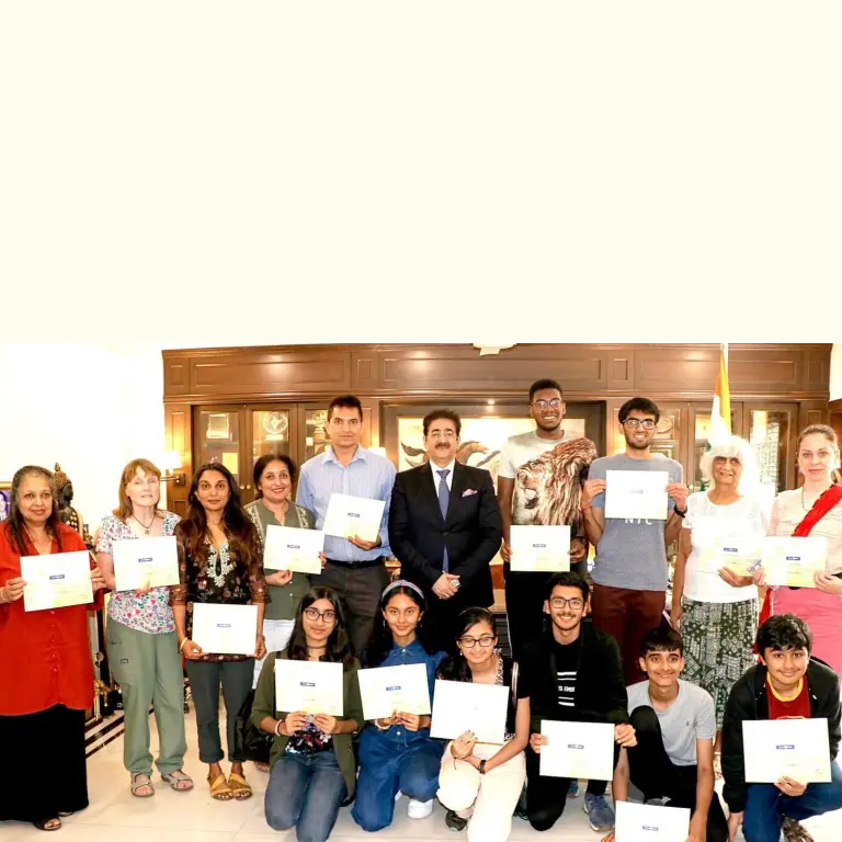 Students of UK Hindi Samiti Visited Marwah Studios