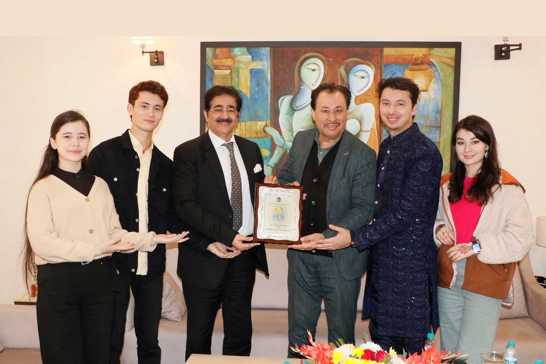 President Sandeep Marwah Sir with Havas Guruhi from Uzbekistan Musical group